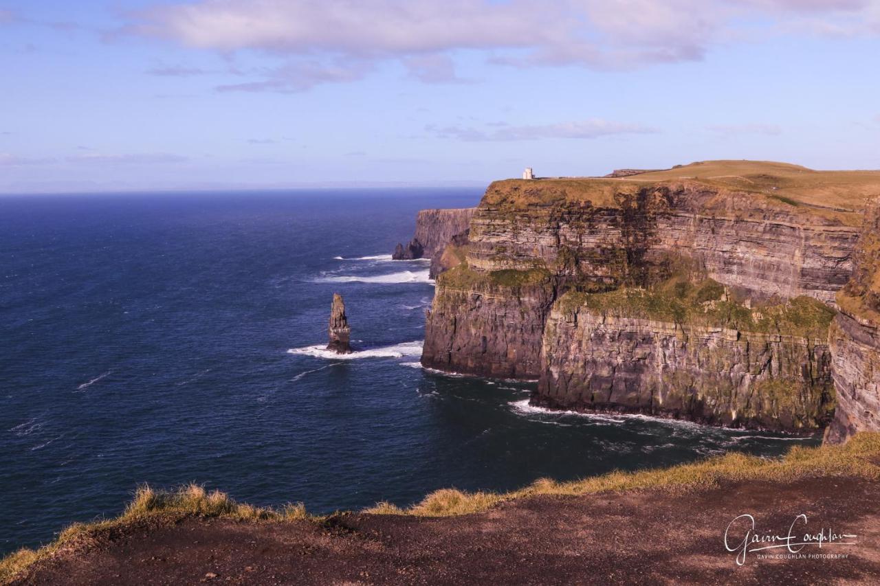 Ocean Breeze Apartment Lahinch Esterno foto