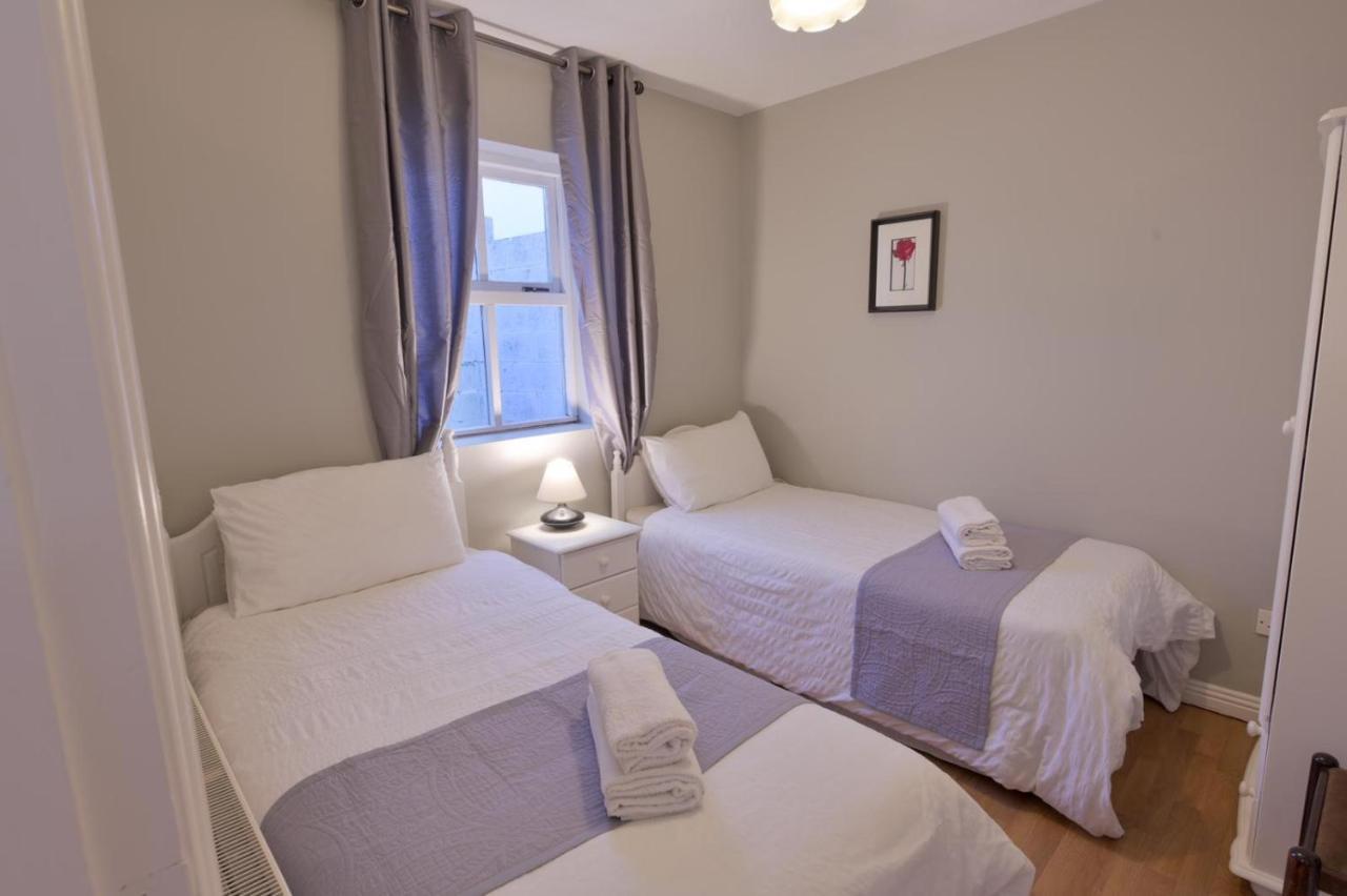 Ocean Breeze Apartment Lahinch Esterno foto
